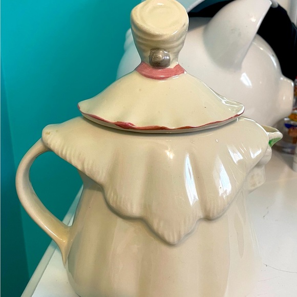 Vintage Granny Ann teapot - Picture 5 of 6
